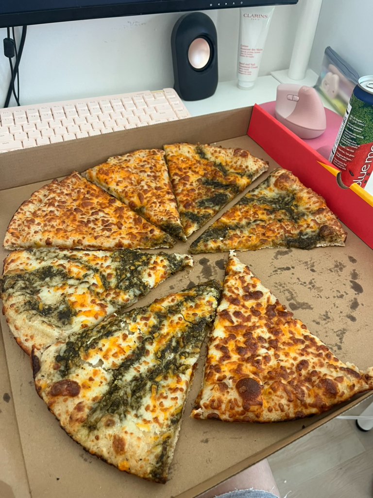 ピザ1枚【7.99ドル】