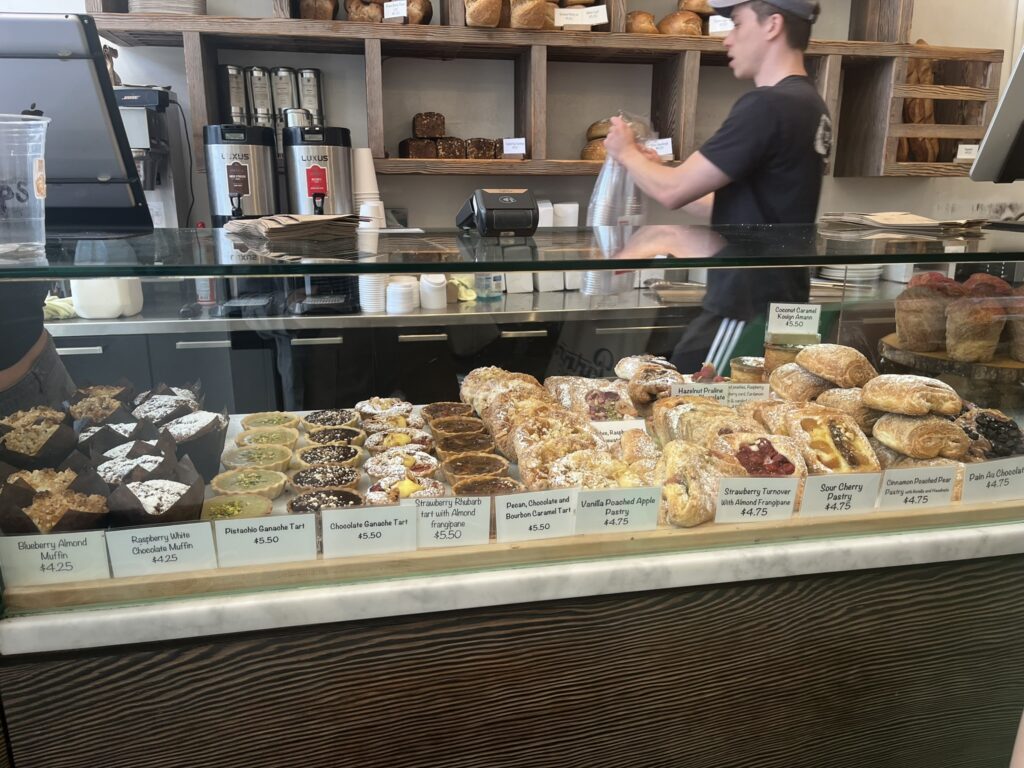 Crust Bakeryのパン