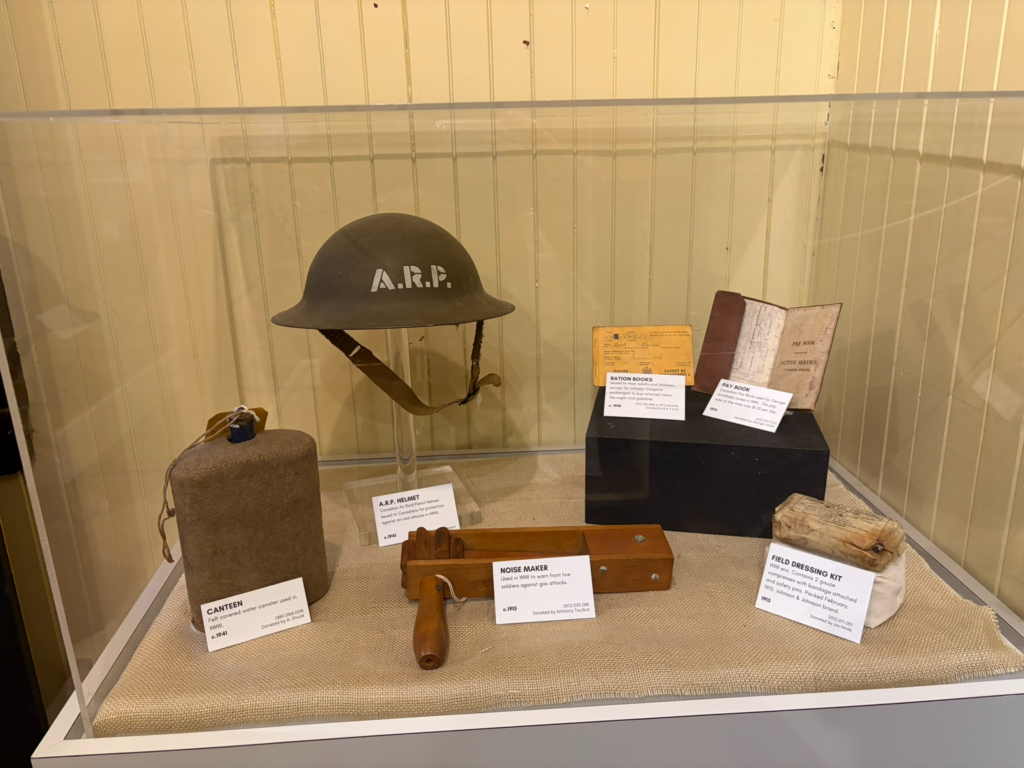 戦争の時のグッズ