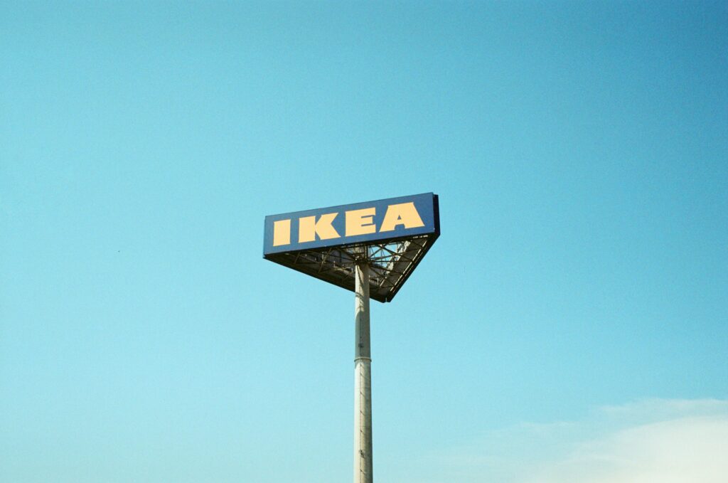 カナダと日本のIKEA逆にここは同じ
