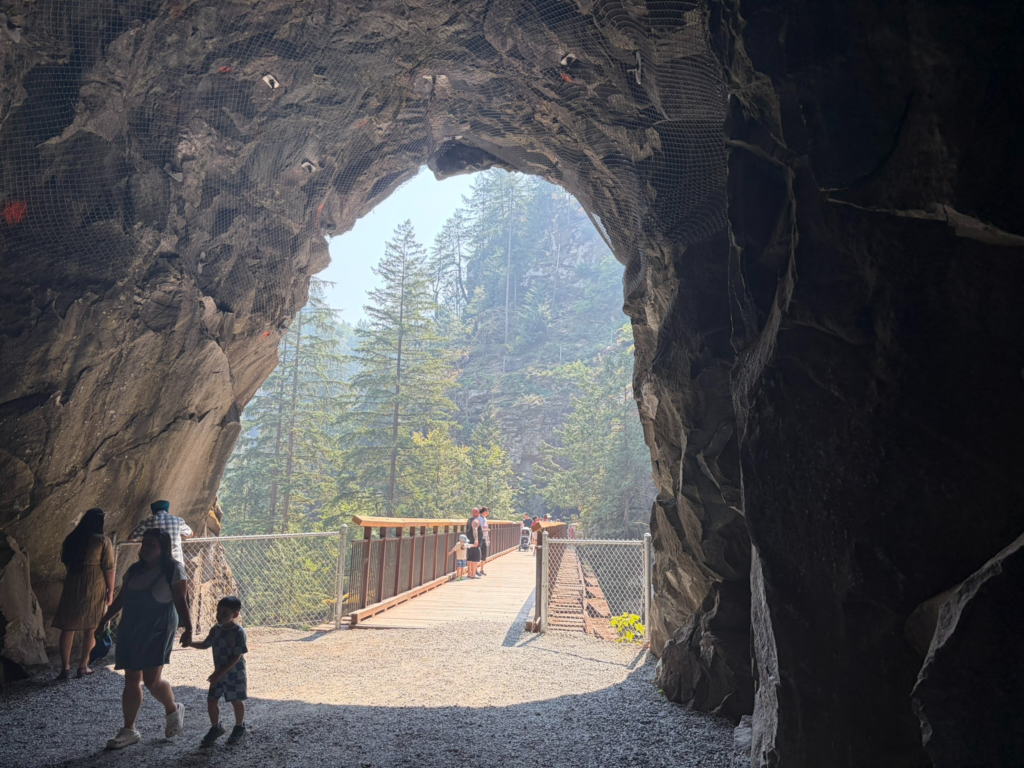 Othello Tunnels（オセロ・トンネル）